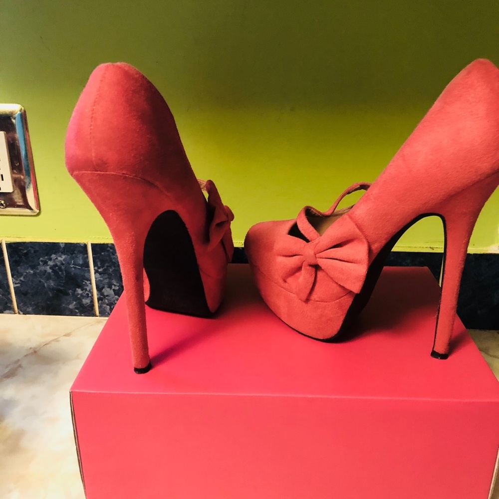 Women’s shoe